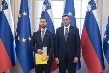 20. 12. 2018, Ljubljana – Predsednik Pahor je vroil dravno odlikovanje Odvetniki zbornici (Bor Slana/STA)